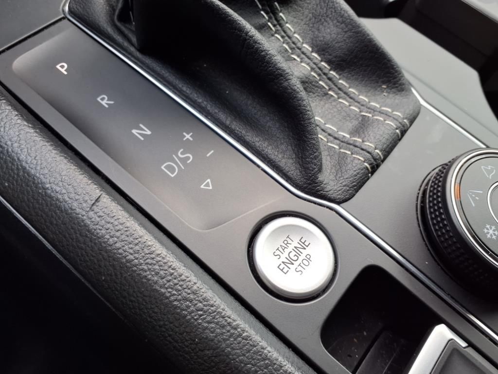used 2021 Volkswagen Atlas car, priced at $24,814