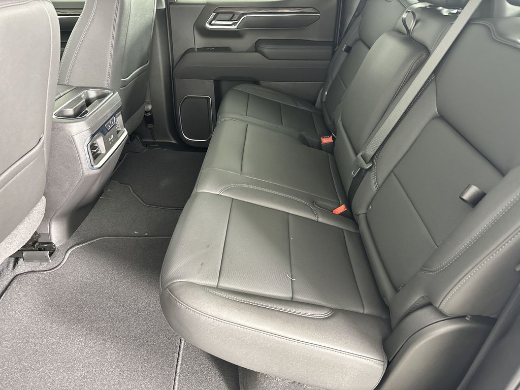 new 2025 GMC Sierra 1500 car, priced at $57,624