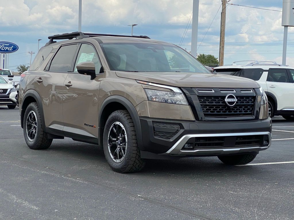 new 2024 Nissan Pathfinder car, priced at $39,375