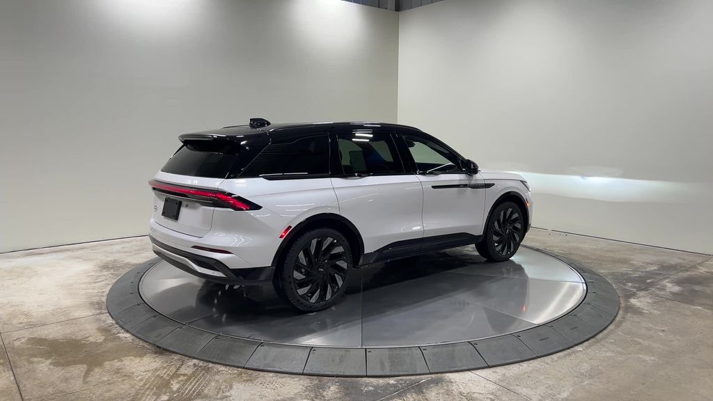 new 2025 Lincoln Nautilus car, priced at $65,850