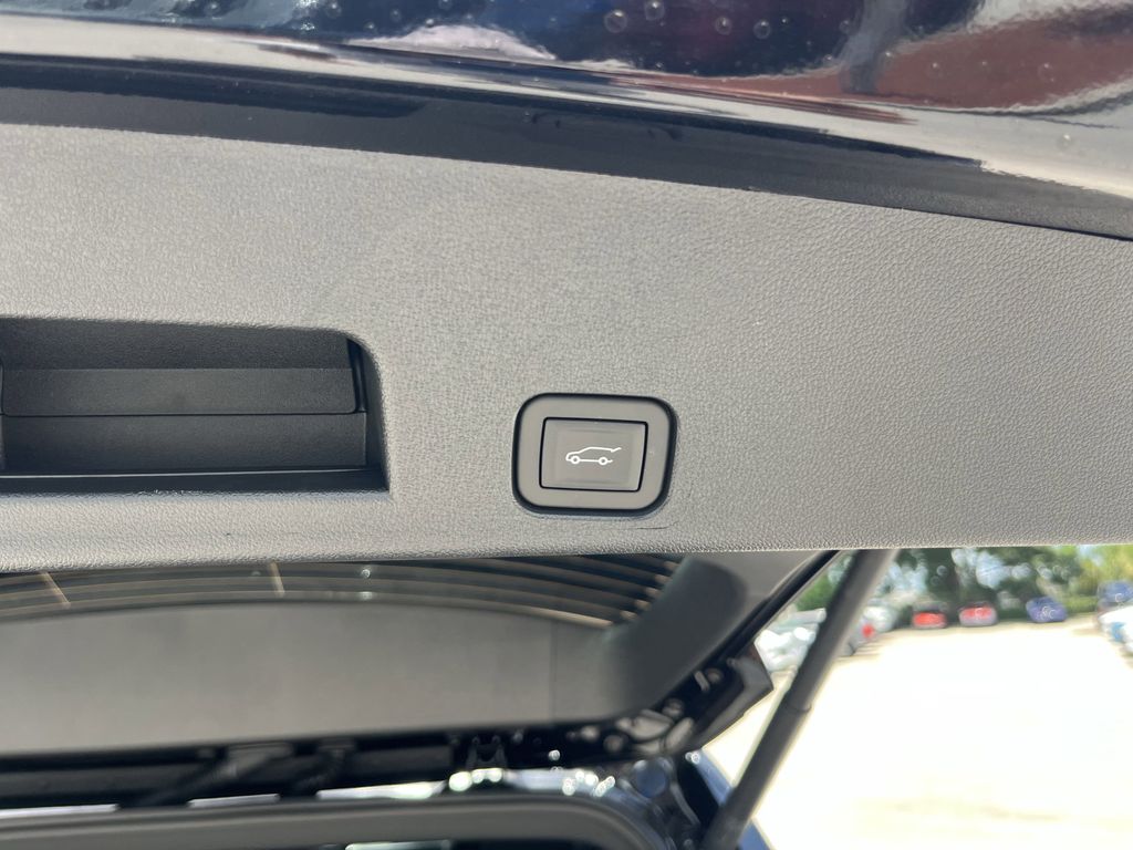 new 2025 Chevrolet Traverse car, priced at $45,859