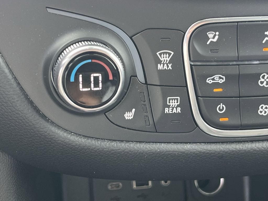 used 2022 Chevrolet Equinox car, priced at $20,991