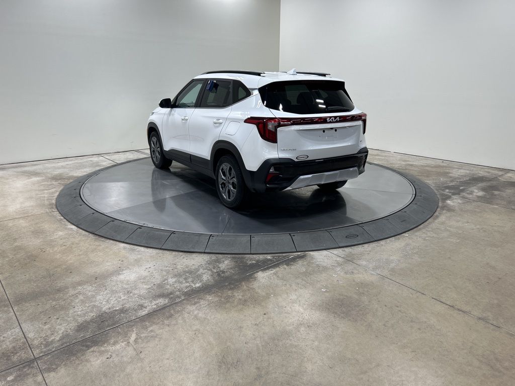 used 2024 Kia Seltos car, priced at $23,374