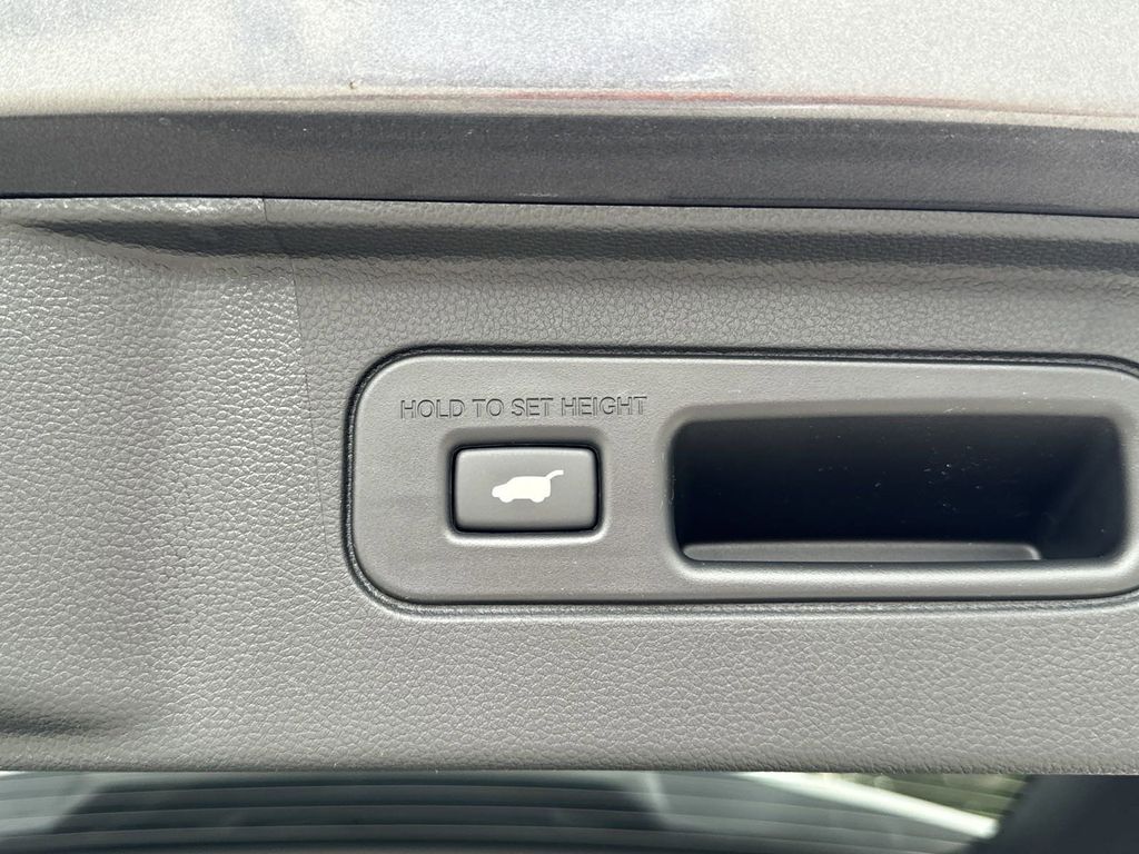 new 2025 Honda Pilot car, priced at $44,573
