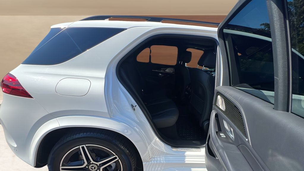 used 2024 Mercedes-Benz GLE car, priced at $52,600