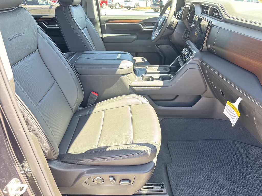 new 2025 GMC Sierra 2500HD car, priced at $87,039