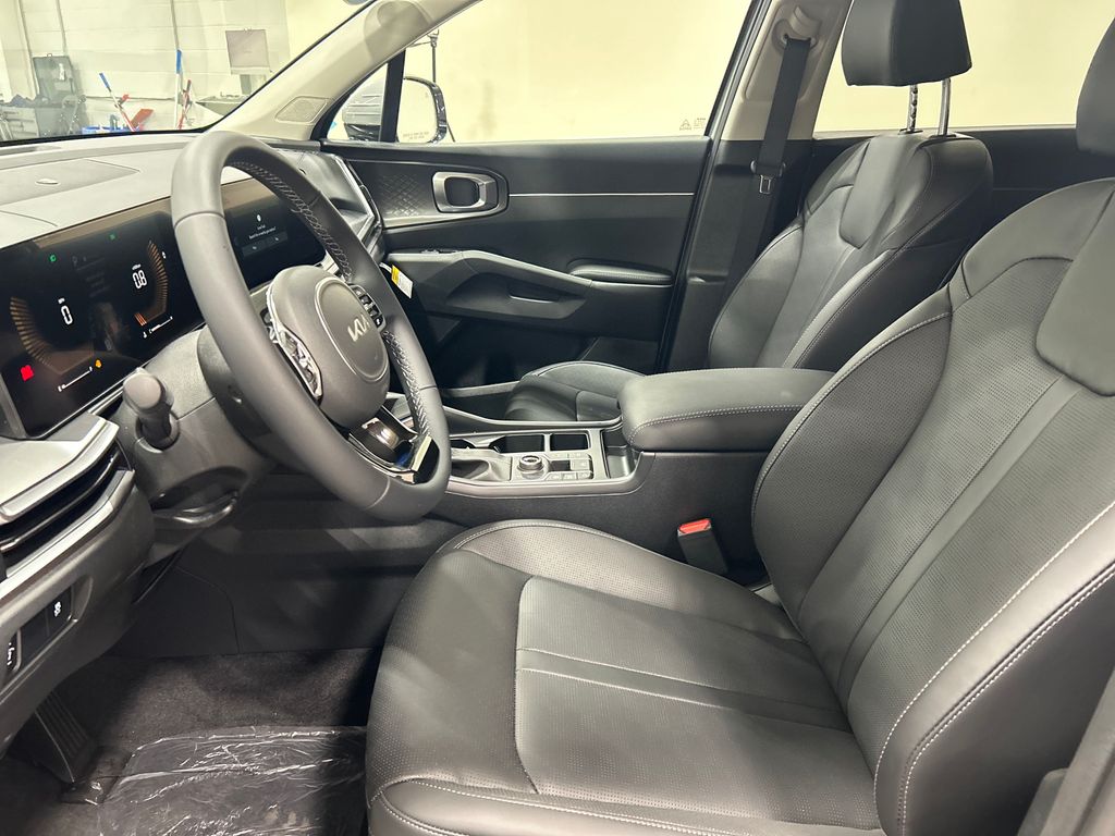 new 2025 Kia Sorento car, priced at $35,985