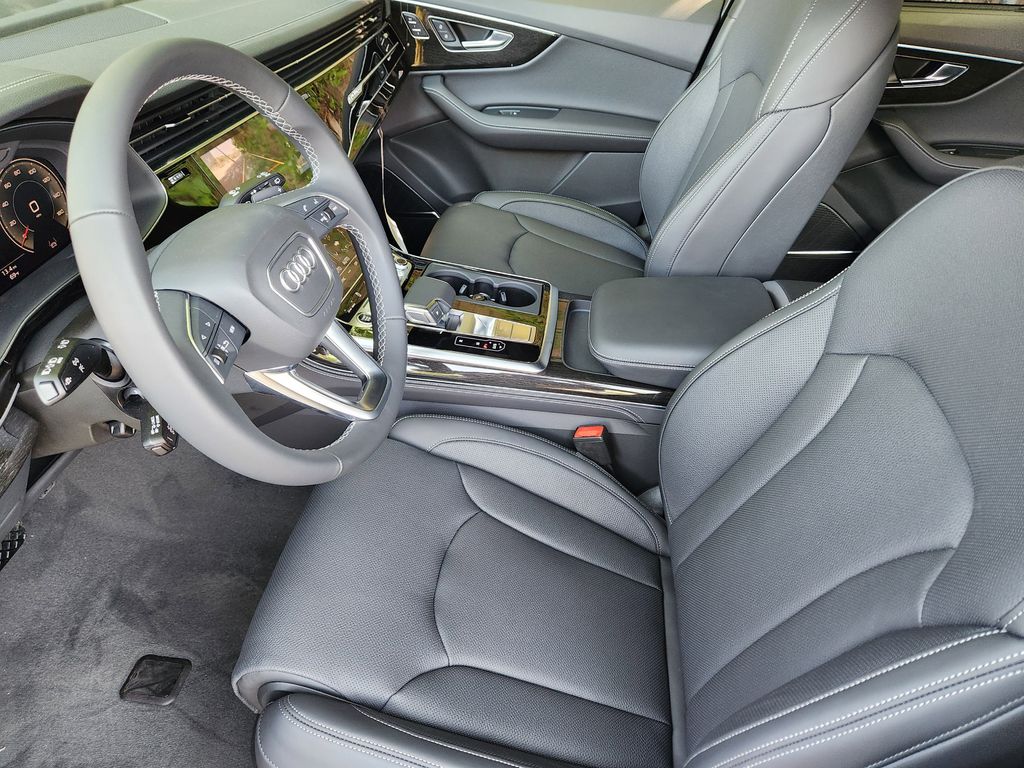 new 2025 Audi Q7 car, priced at $83,750