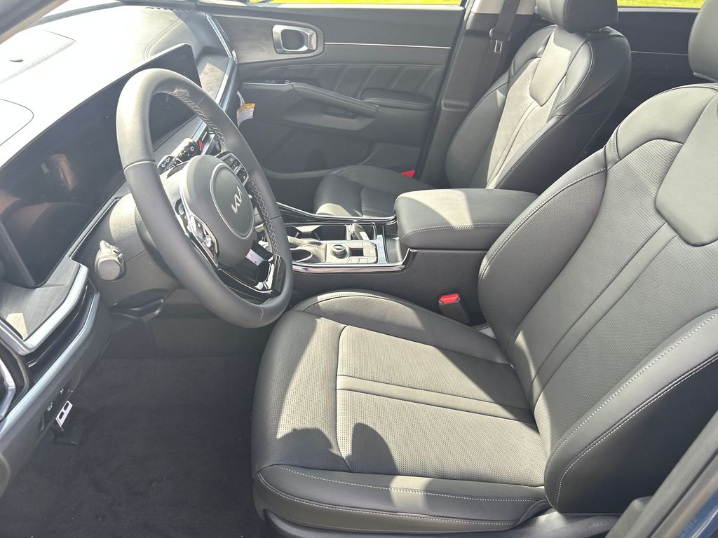 new 2025 Kia Sorento car, priced at $42,663