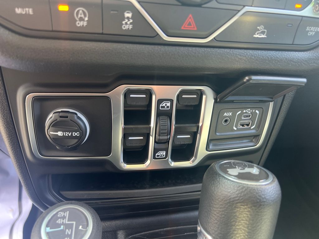 new 2025 Jeep Wrangler car, priced at $47,990