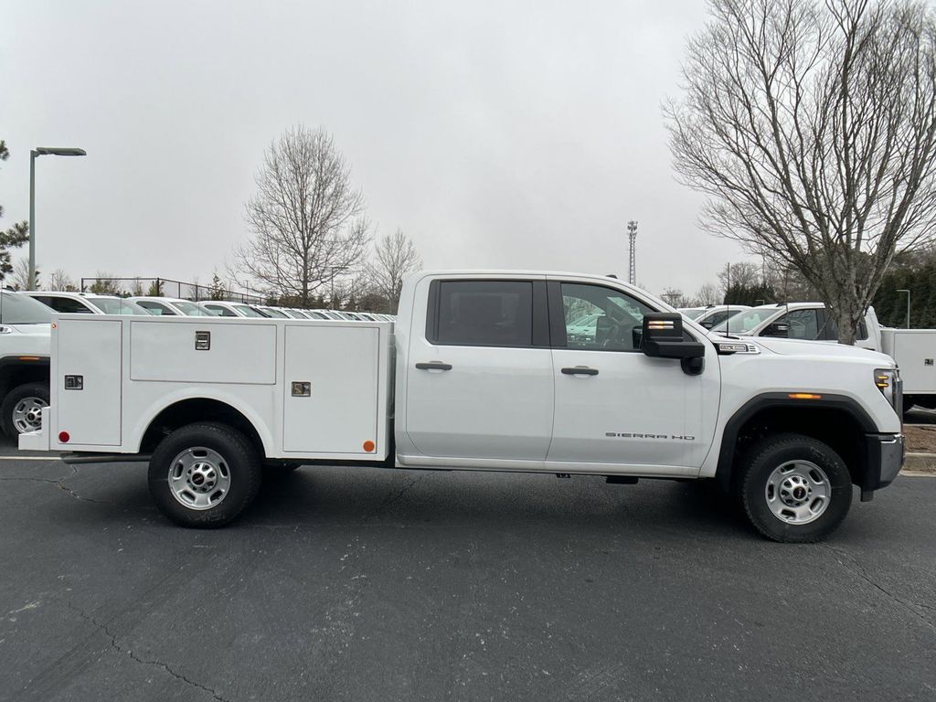 new 2024 GMC Sierra 2500HD car, priced at $51,433