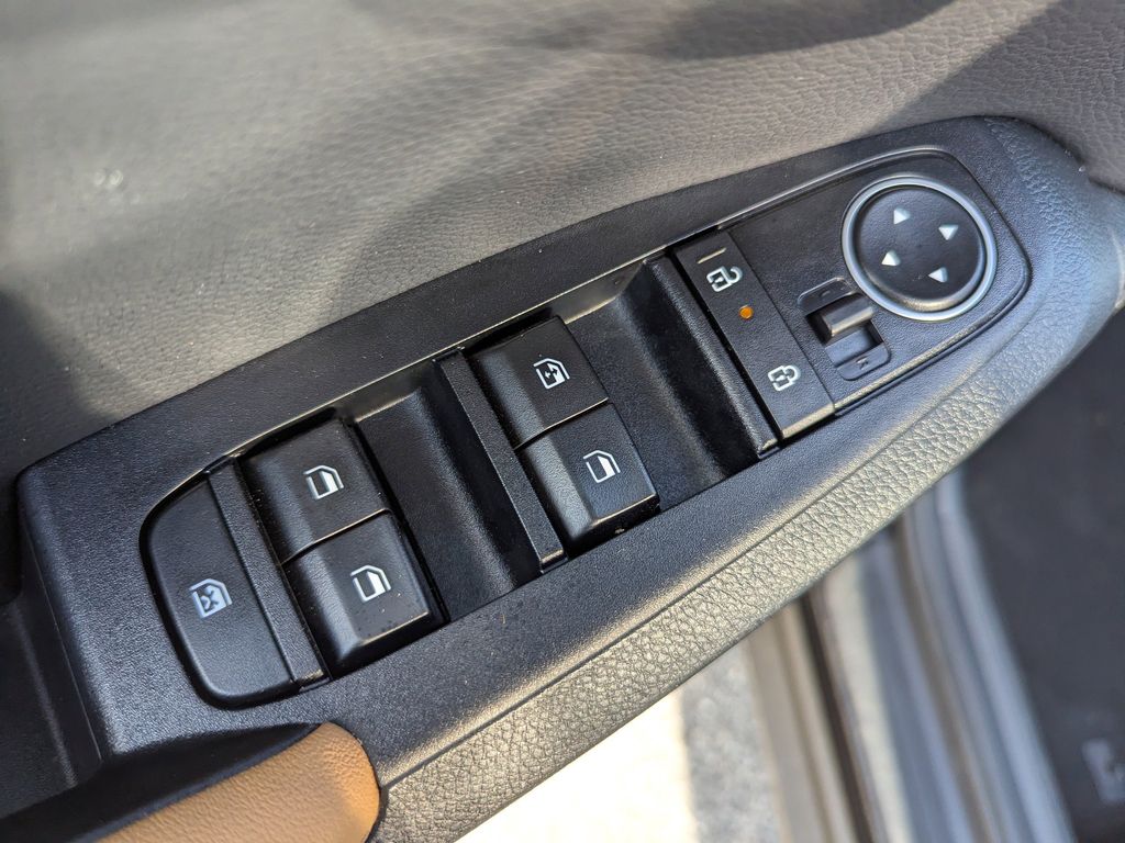 used 2024 Kia Seltos car, priced at $23,991