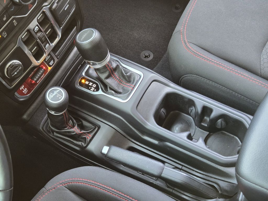 used 2022 Jeep Gladiator car, priced at $34,435