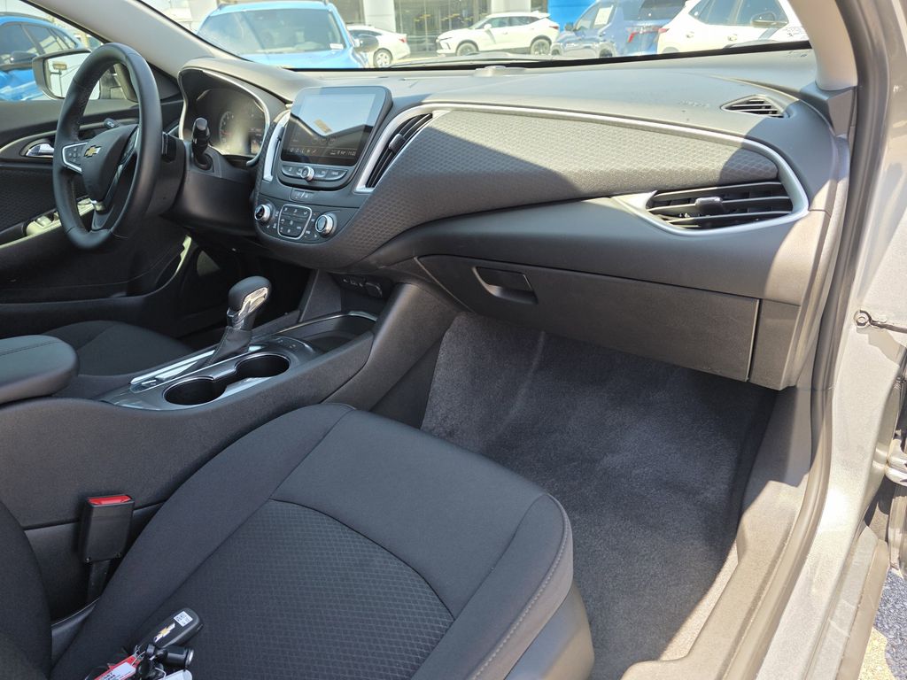 new 2025 Chevrolet Malibu car, priced at $30,790