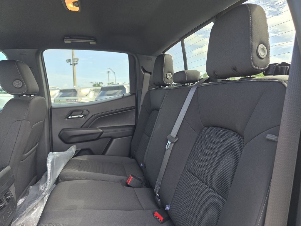 new 2025 Chevrolet Colorado car, priced at $30,400