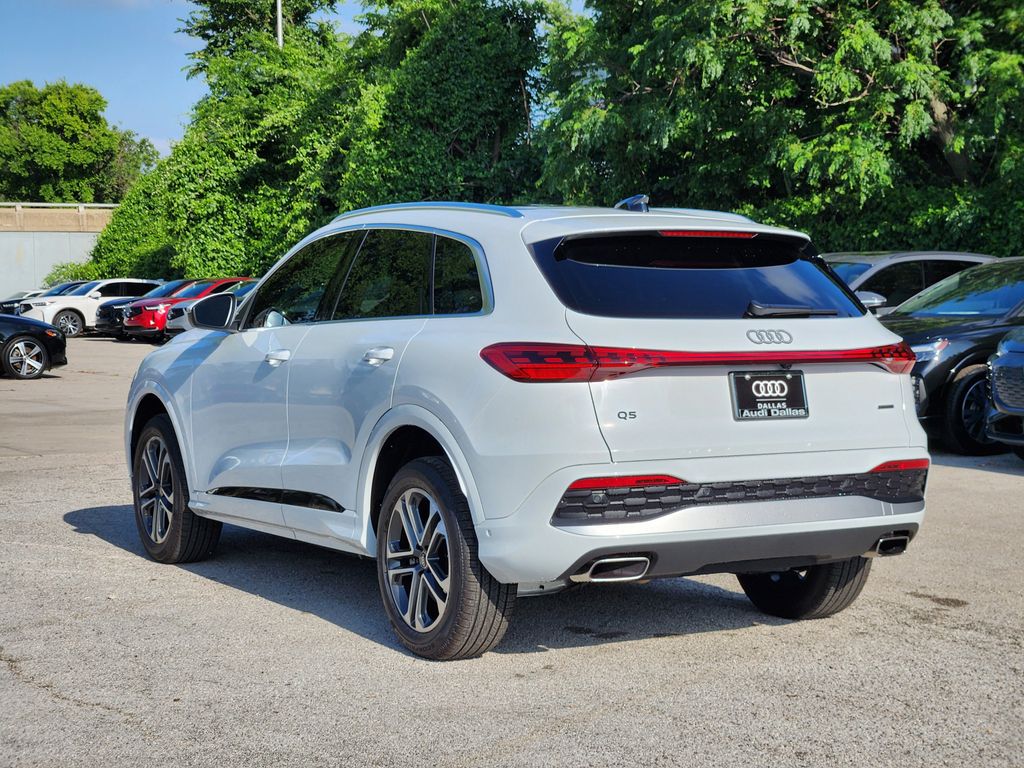 new 2025 Audi Q5 car, priced at $60,175