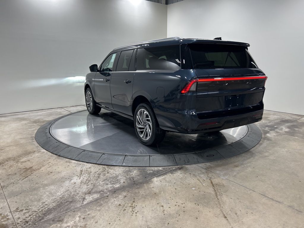 new 2025 Lincoln Navigator L car, priced at $104,685