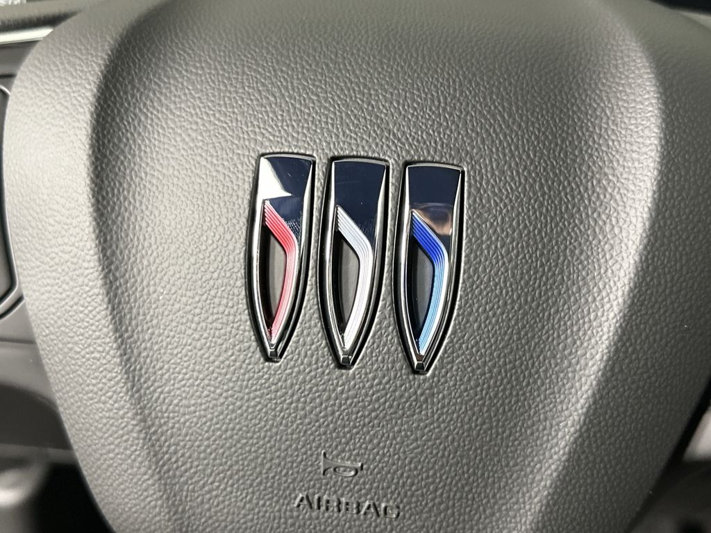 new 2025 Buick Envista car, priced at $27,375