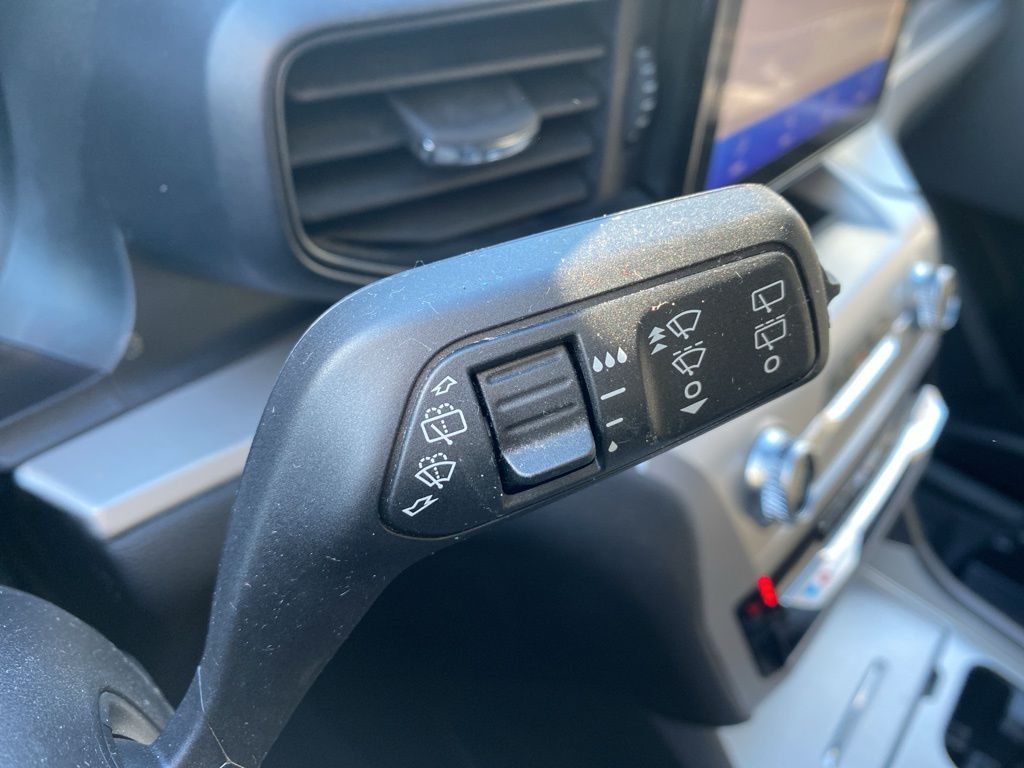 used 2023 Ford Explorer car, priced at $27,995