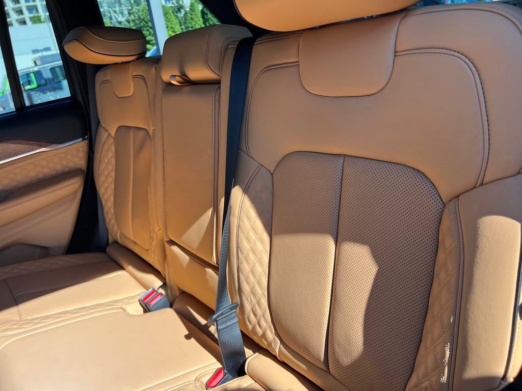 new 2025 Jeep Grand Cherokee car, priced at $66,990