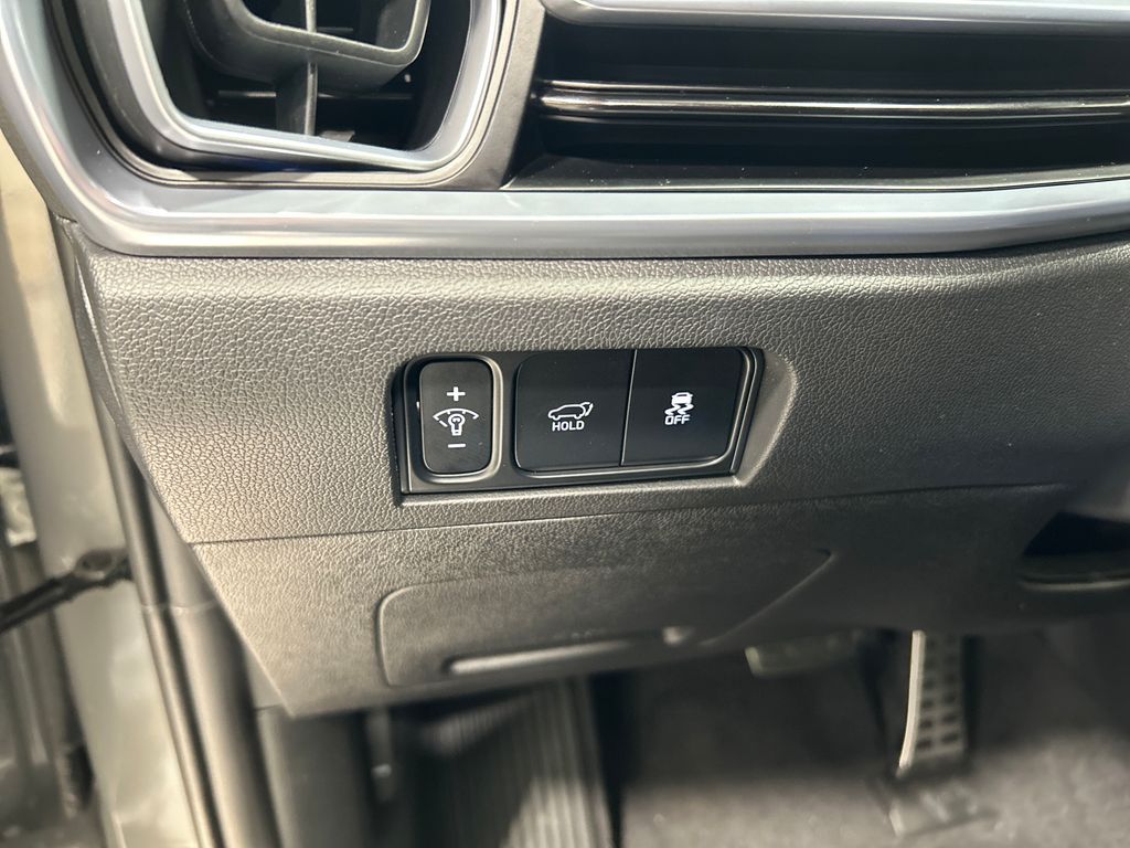 new 2025 Kia Sorento car, priced at $47,095