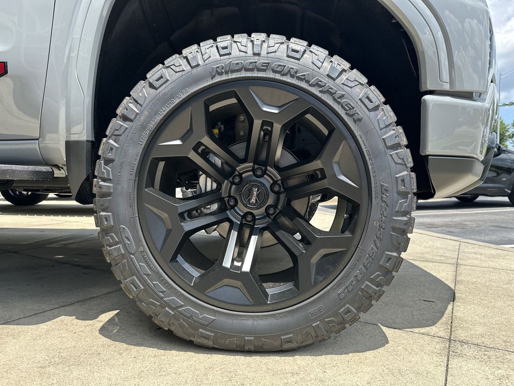 new 2025 GMC Sierra 1500 car, priced at $69,349