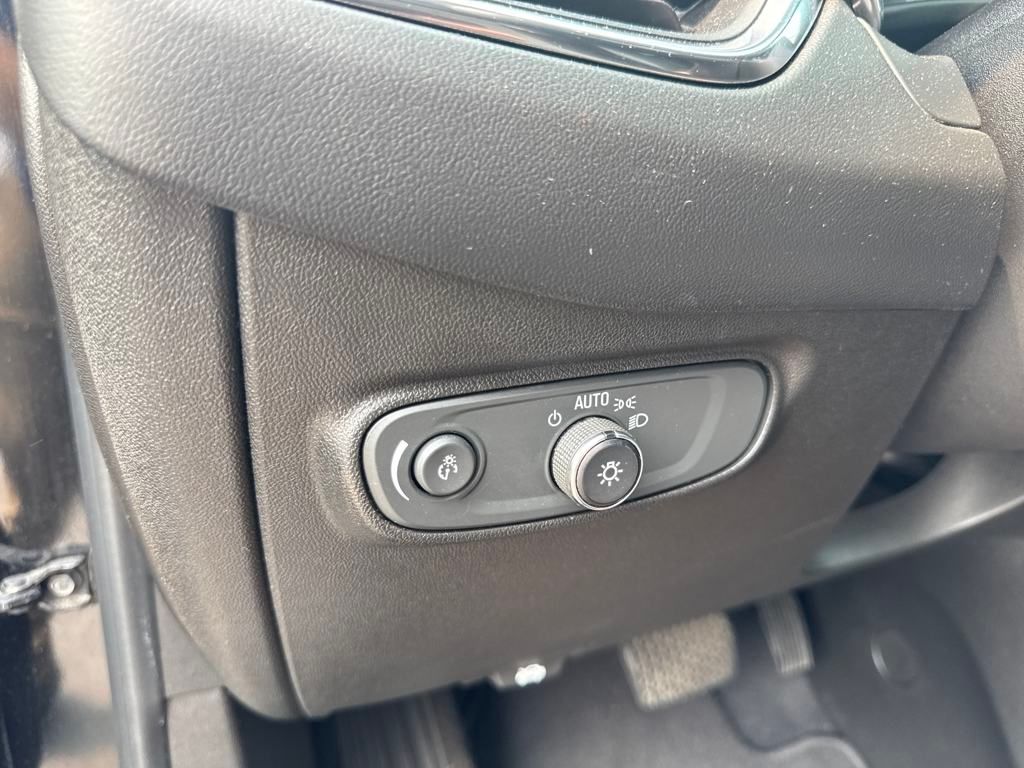 used 2021 Chevrolet Equinox car, priced at $14,476