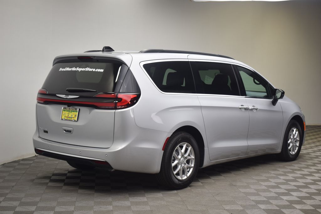new 2026 Chrysler Pacifica car, priced at $42,839