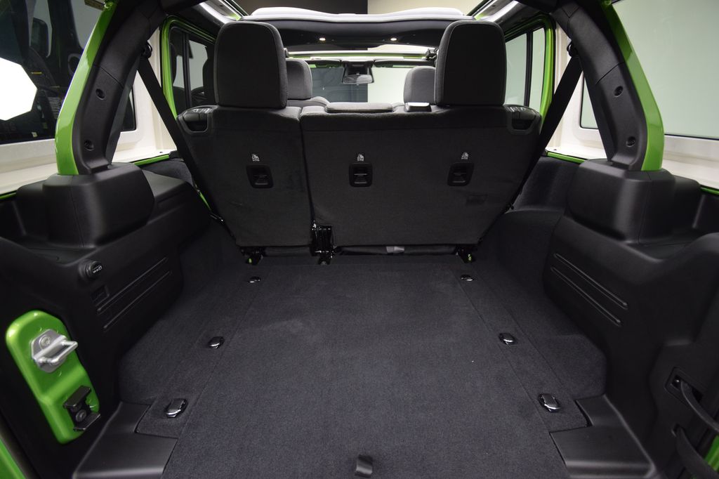 new 2025 Jeep Wrangler car, priced at $43,220
