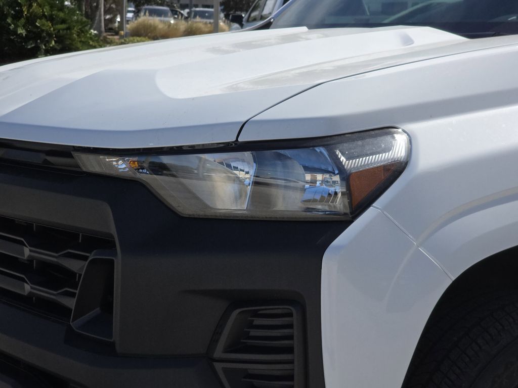 new 2026 Chevrolet Colorado car, priced at $28,800