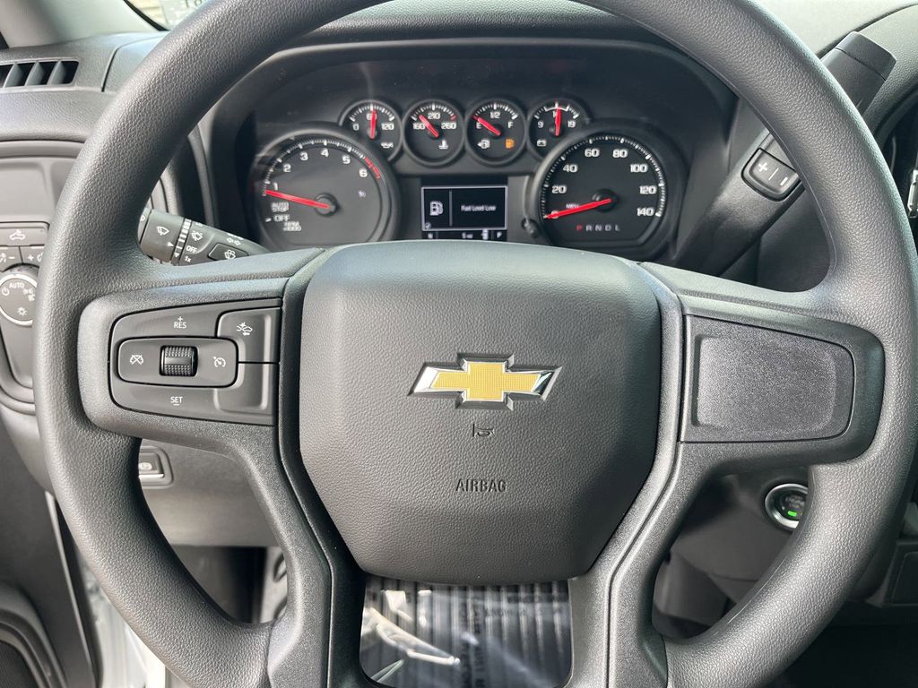 new 2025 Chevrolet Silverado 1500 car, priced at $37,994