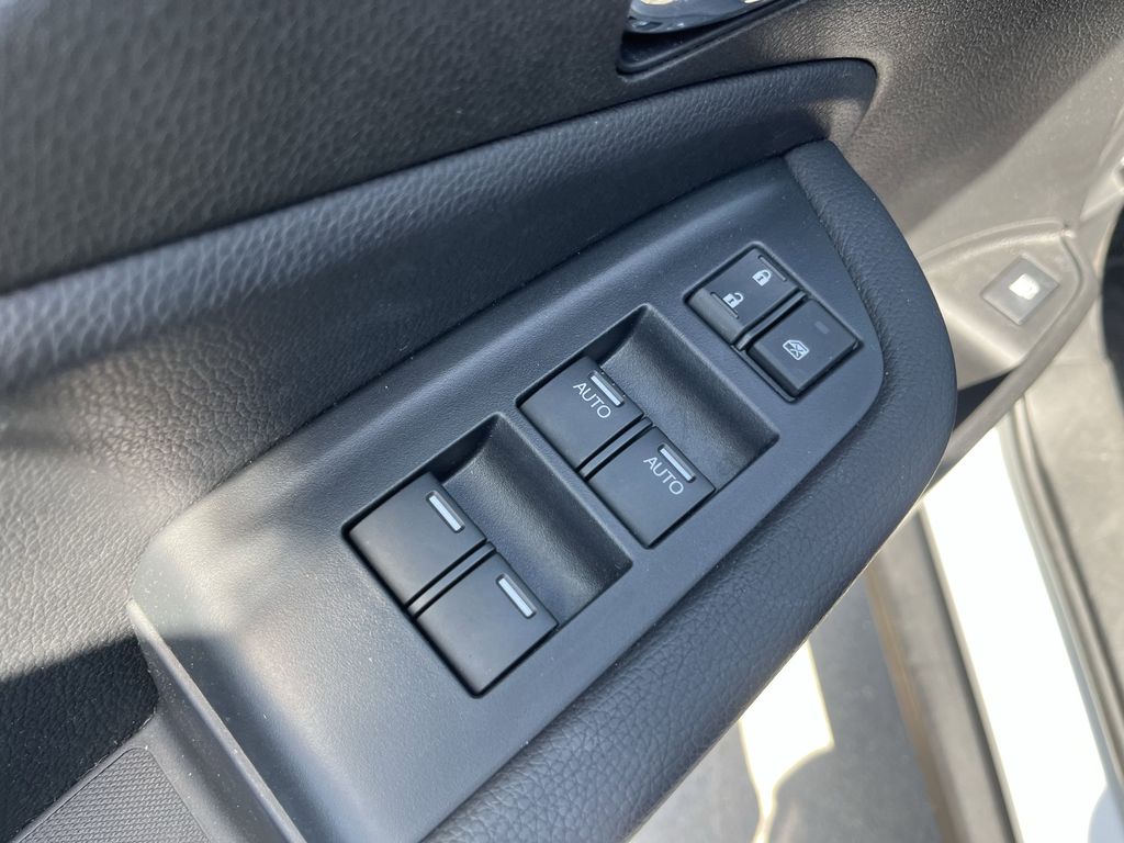 used 2022 Honda Pilot car, priced at $29,993