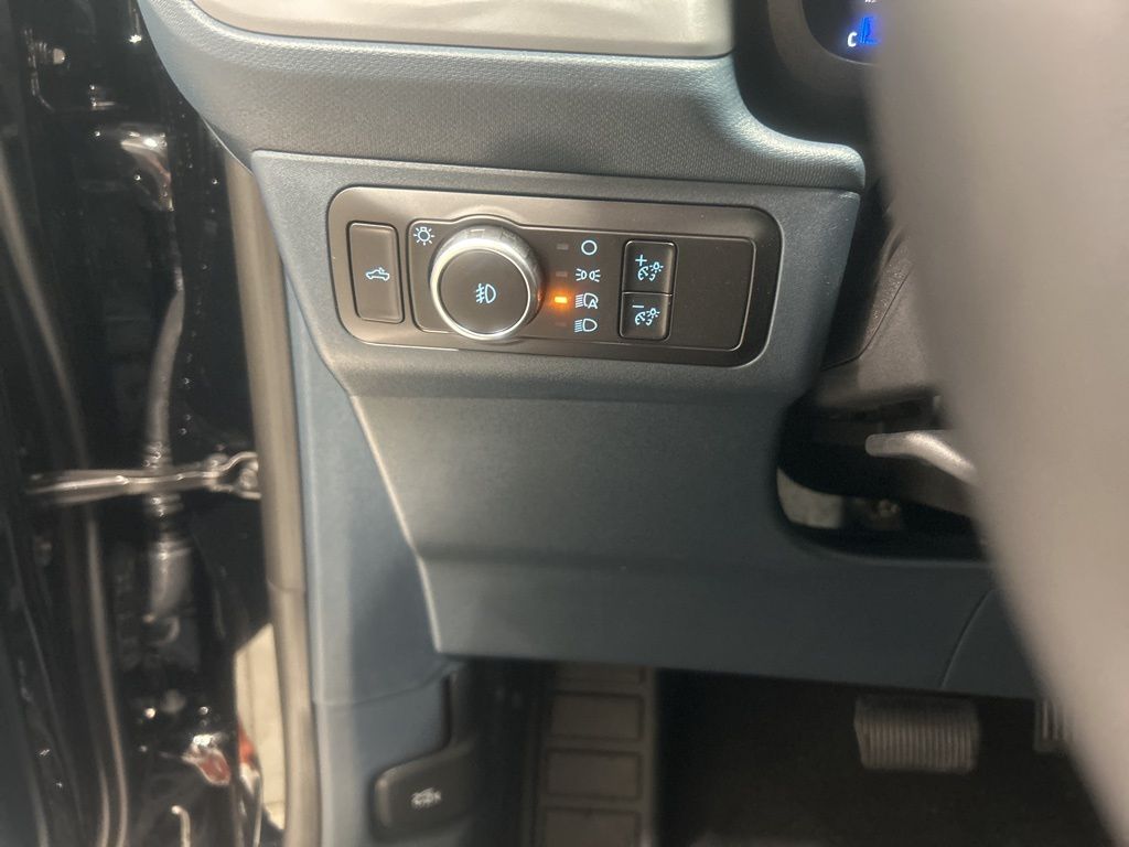 new 2025 Ford Maverick car, priced at $40,695