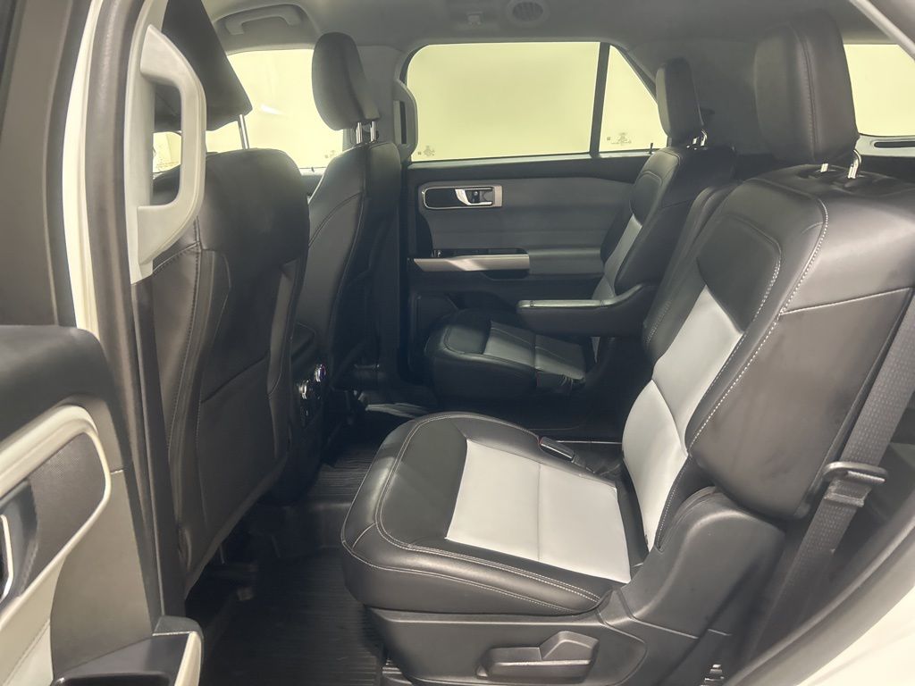 used 2022 Ford Explorer car, priced at $31,056