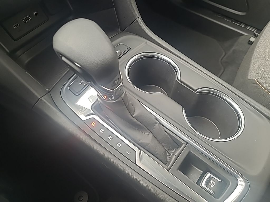 used 2022 Chevrolet Equinox car, priced at $22,799