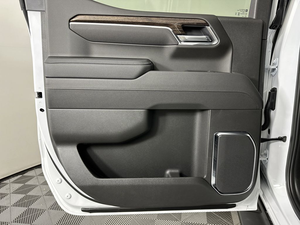 new 2025 GMC Sierra 1500 car, priced at $59,929