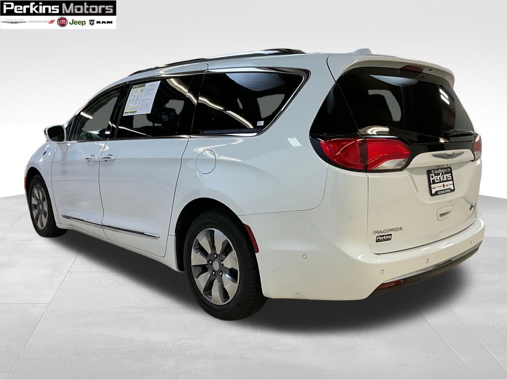 used 2018 Chrysler Pacifica Hybrid car, priced at $22,351