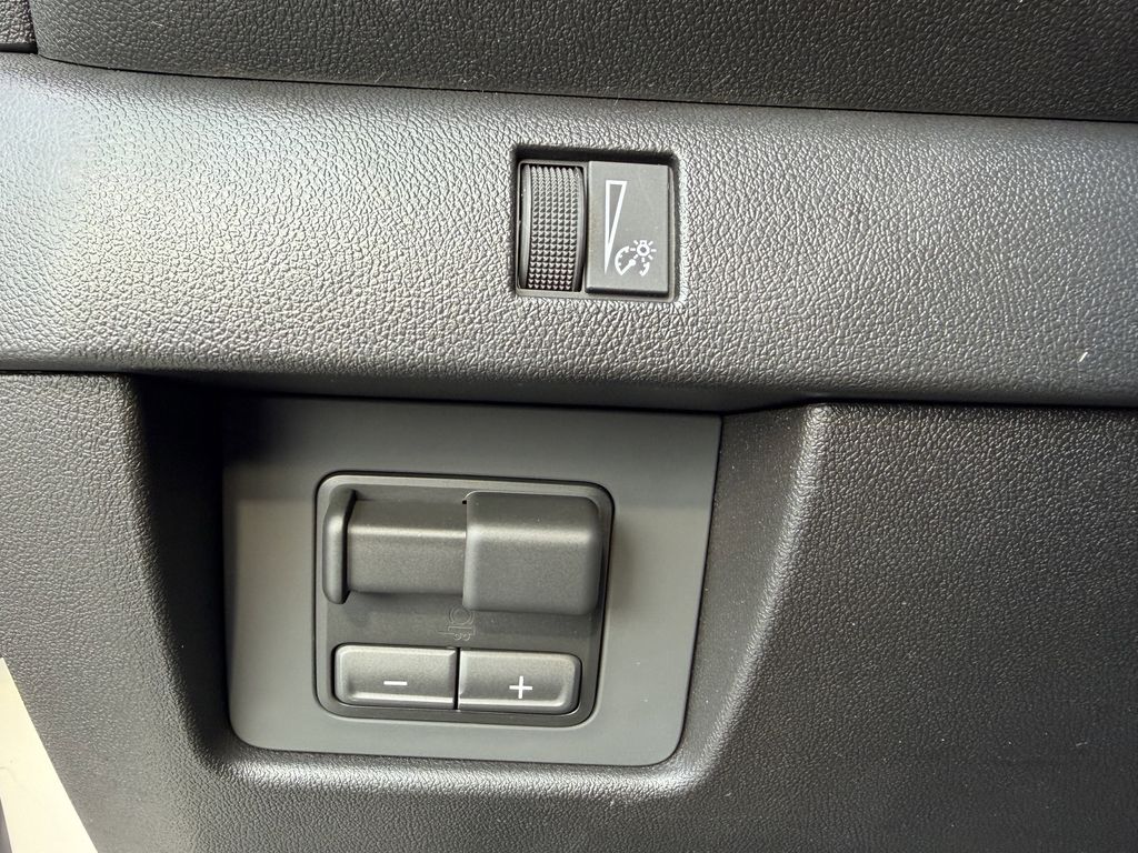 new 2026 Chevrolet Colorado car, priced at $38,400