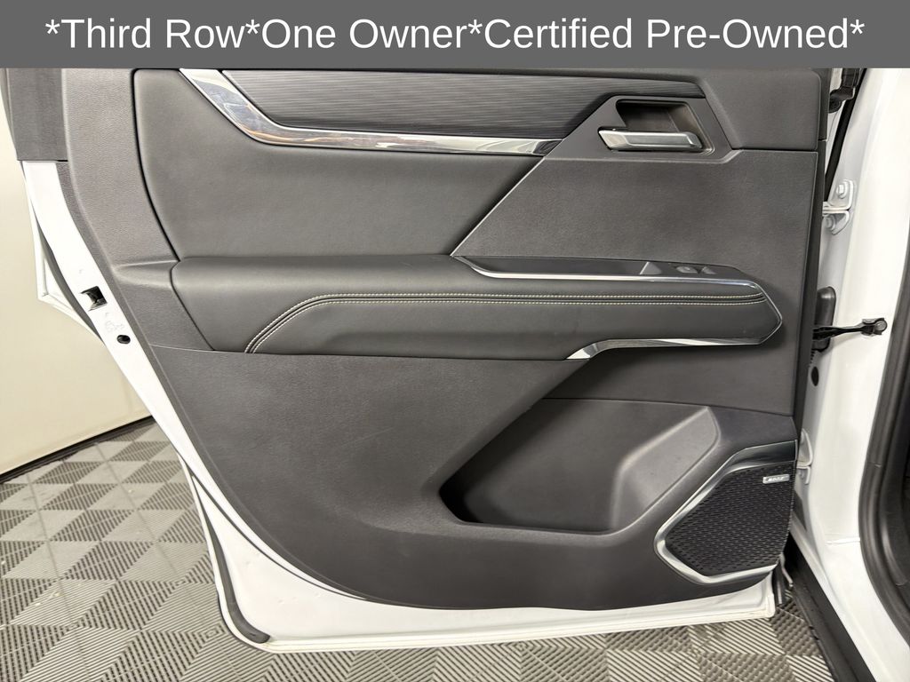 used 2024 GMC Acadia car, priced at $41,999