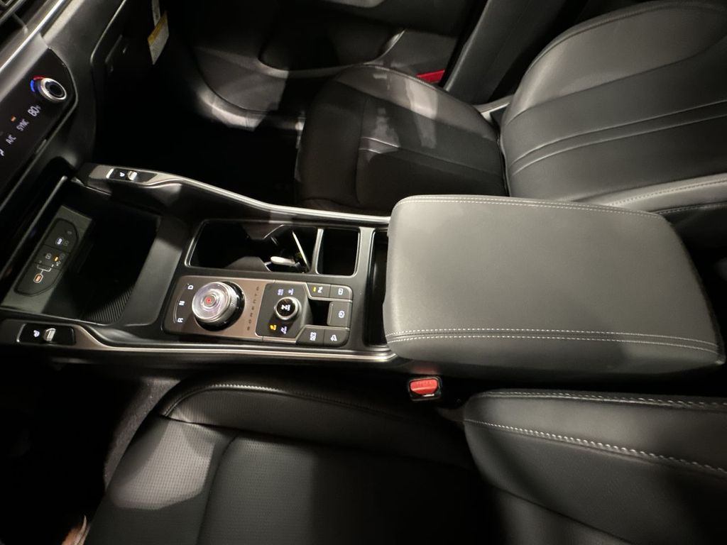 new 2025 Kia Sorento Hybrid car, priced at $42,088