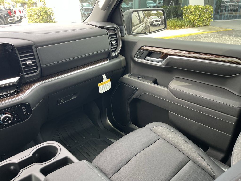 new 2025 GMC Sierra 1500 car, priced at $54,490