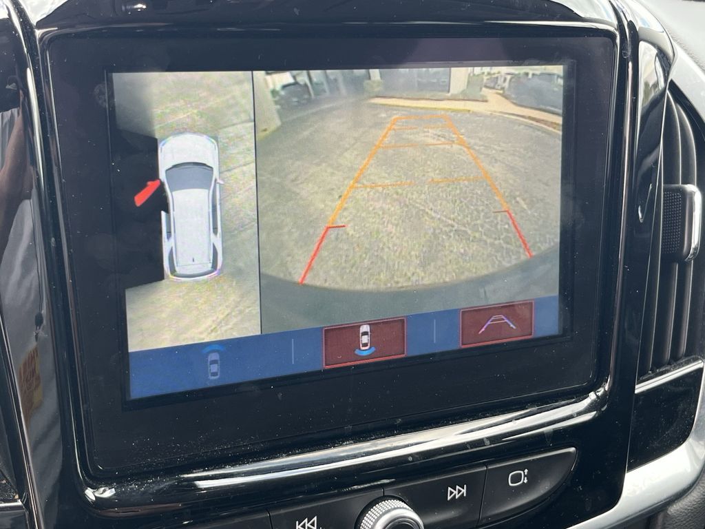 used 2019 Chevrolet Traverse car, priced at $17,991
