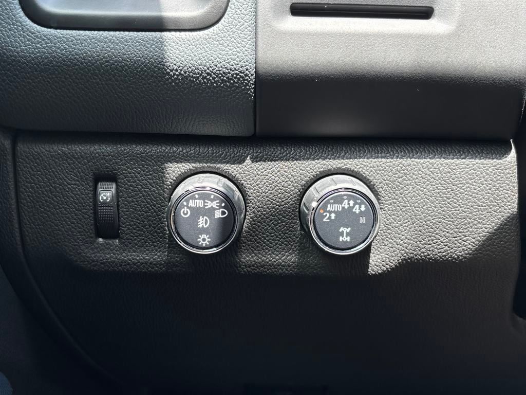 used 2022 Chevrolet Colorado car, priced at $33,200