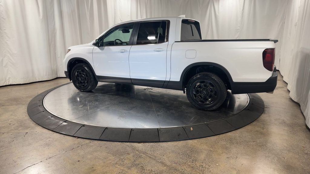 new 2025 Honda Ridgeline car, priced at $46,785