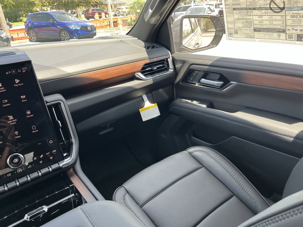 new 2025 GMC Yukon car, priced at $95,065