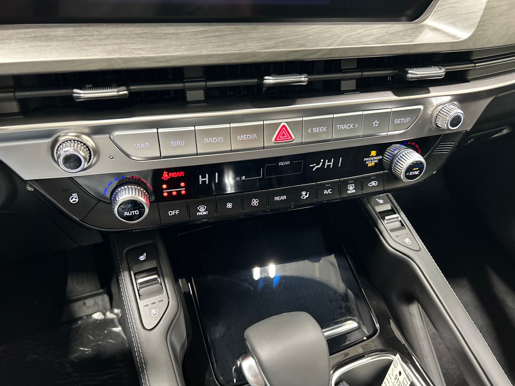 new 2025 Kia Telluride car, priced at $49,095