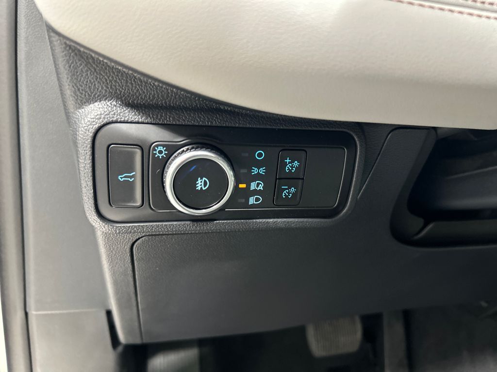 new 2025 Ford Explorer car, priced at $48,084