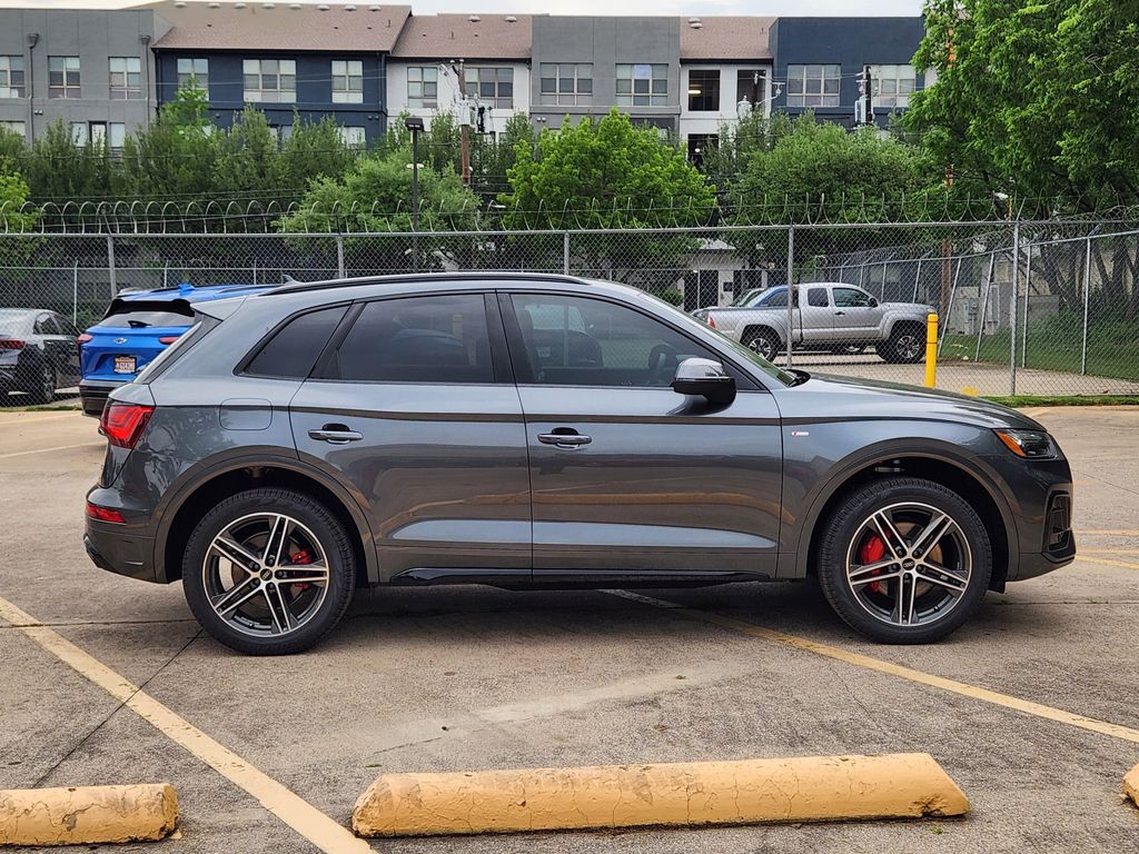 new 2025 Audi Q5 e car, priced at $69,385