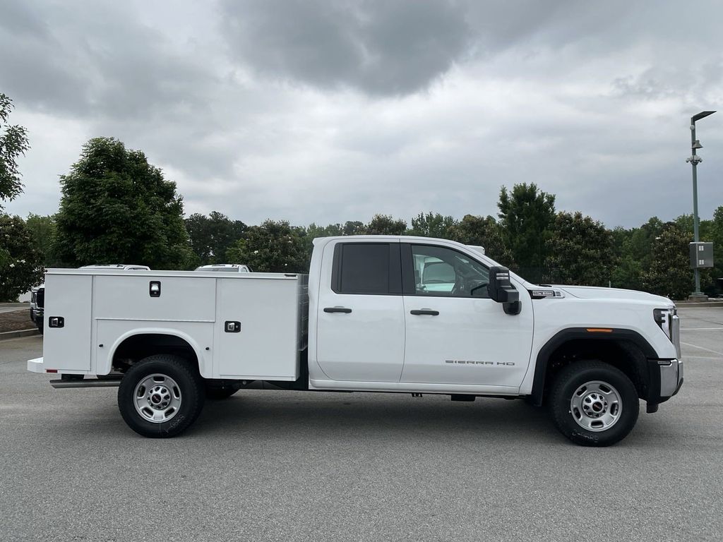 new 2024 GMC Sierra 2500HD car, priced at $44,878