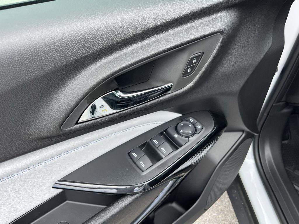 new 2025 Chevrolet Trax car, priced at $22,862